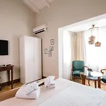 Bed & Breakfast Mono Life Alaçatı