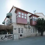 Bed & Breakfast Mono Life