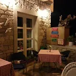 Mono Life Bed & Breakfast
