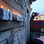Mono Life Bed & Breakfast
