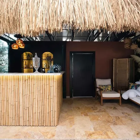 Bed & Breakfast Mono Life Alacati