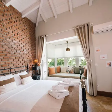 Bed & Breakfast Mono Life Alacati