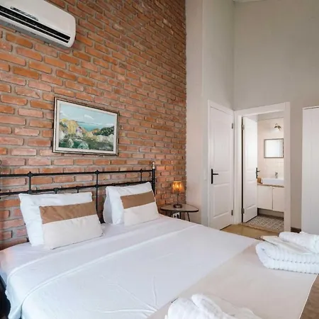 Mono Life Bed & Breakfast Alacati