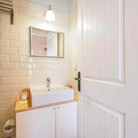 Bed & Breakfast Mono Life