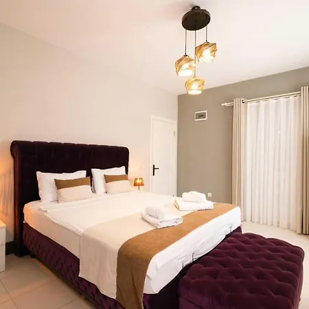 Mono Life Bed & Breakfast 3*