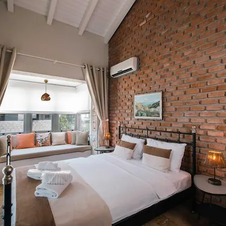 Bed & Breakfast Mono Life 3*