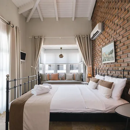 Mono Life 3* Alaçatı