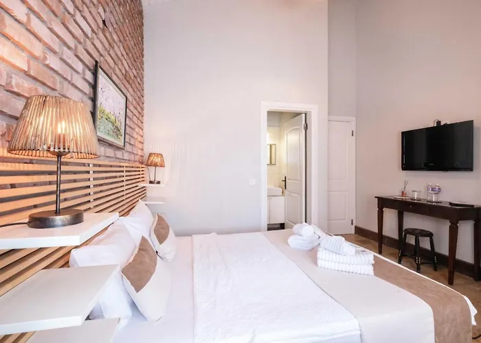 Bed and breakfast Mono Life 3*