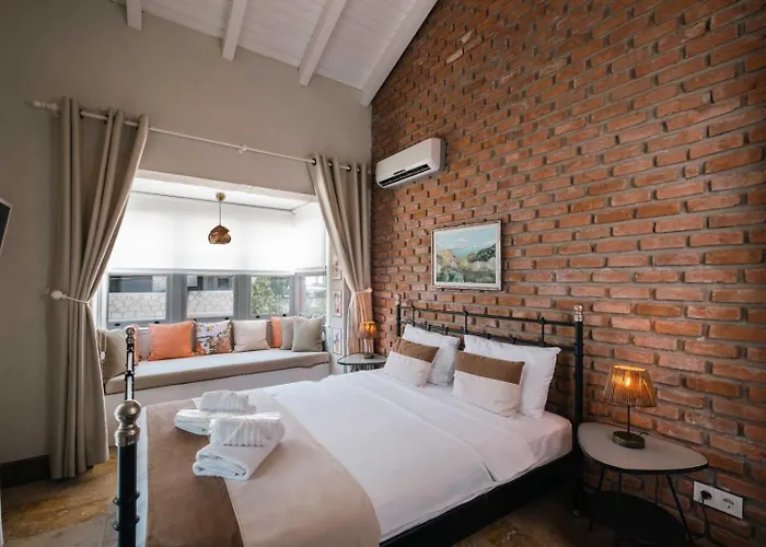 Bed and breakfast Mono Life 3*