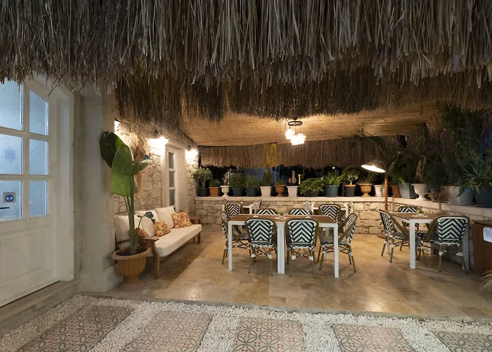 Mono Life Bed and breakfast 3*