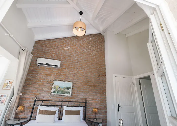 Bed and breakfast Mono Life