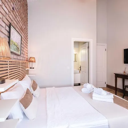 Bed & Breakfast Mono Life 3*