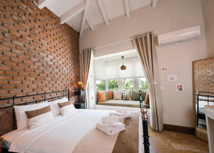 Bed & Breakfast Mono Life Alaçatı