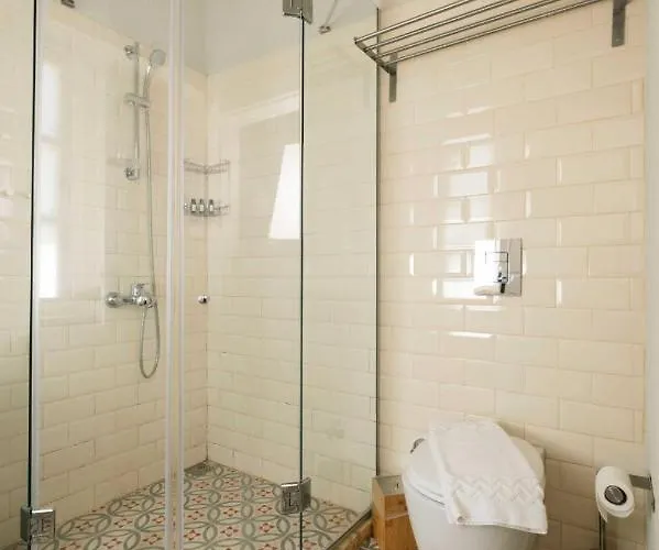 Mono Life Bed & Breakfast