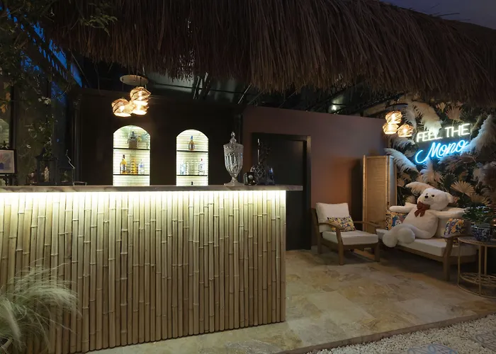 Bed & Breakfast Mono Life