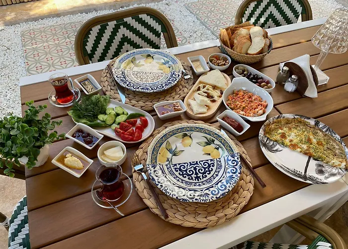 Mono Life Bed & Breakfast 3*