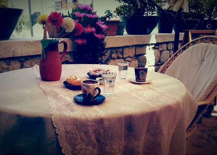 Bed & Breakfast Mono Life